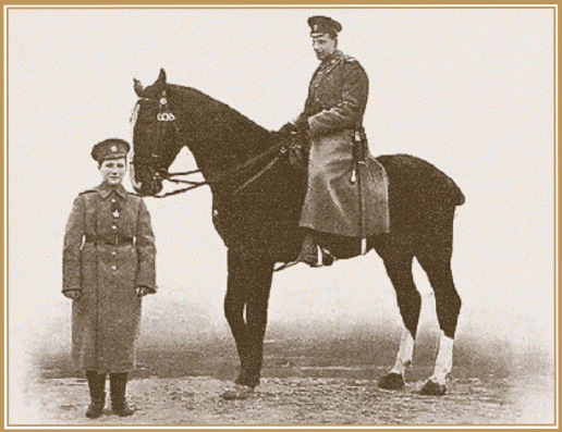 Наследник цесаревич Алексей Николаевич и великий князь Дмитрий Павлович. 1915 г..gif